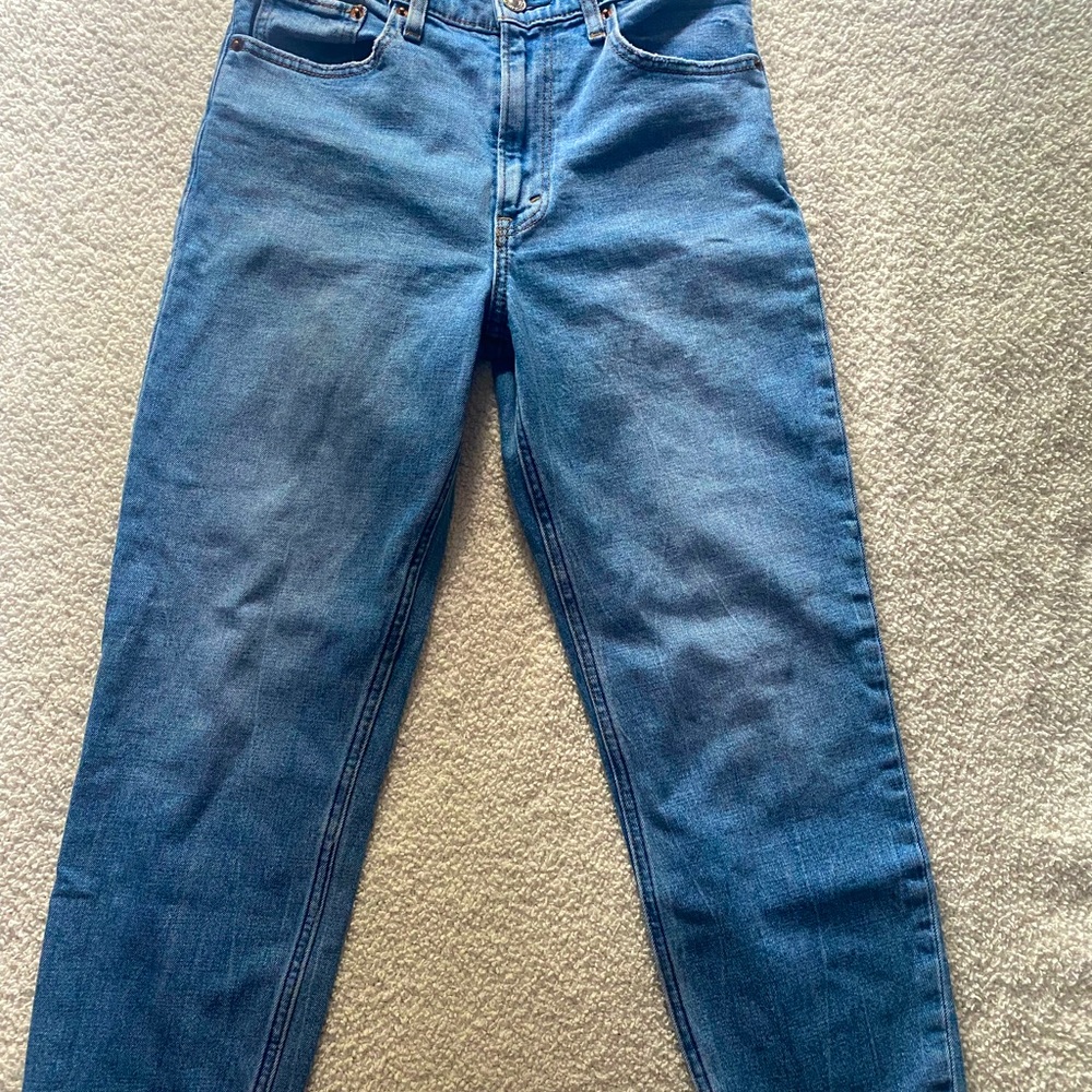 Abercrombie and fitch mom Jean for short women